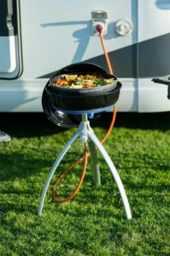 Cadac Grillo Chef 40 BBQ / Chef Pan Combo -Kampa Camping Shop grillo chef 8